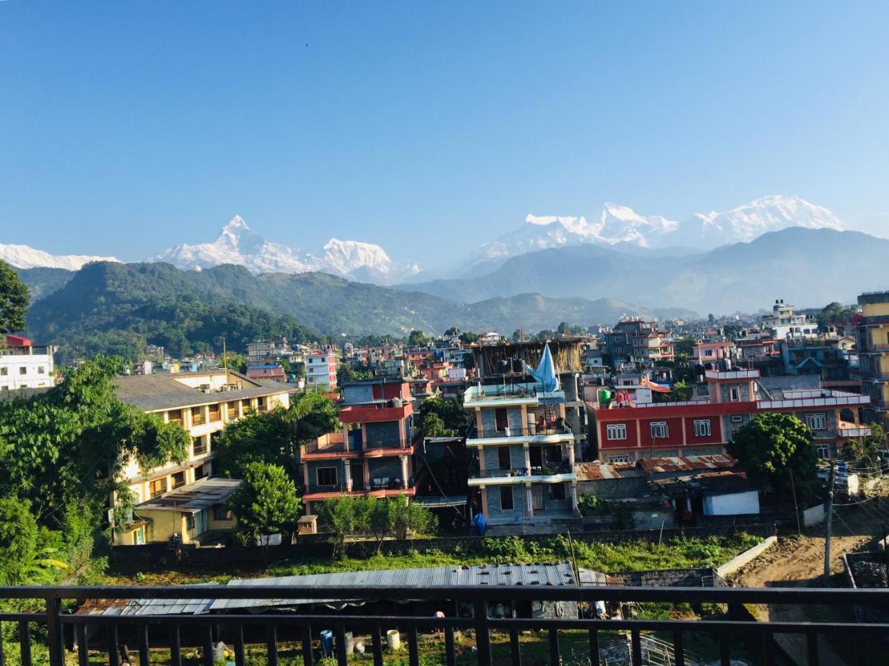Obey Guest House Pokhara Exteriör bild