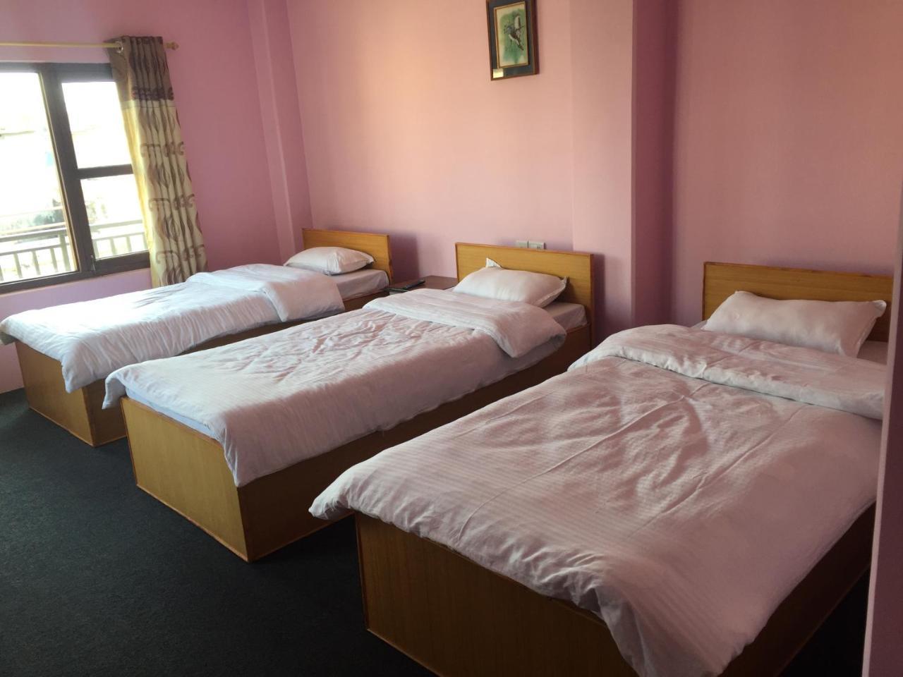 Obey Guest House Pokhara Exteriör bild